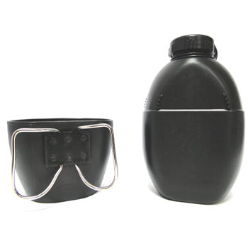 BCB Plastic Canteen and Mug Set with Handle 2