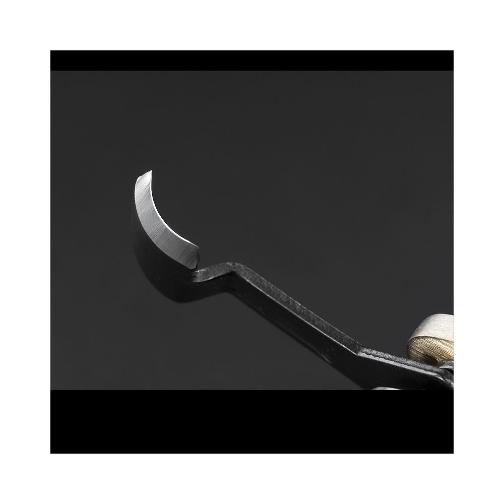 Schrade Old Timer Splinter Carving 4