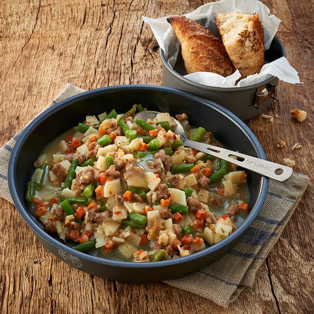 Trek’n Eat Potatoes with Beef and Green Beans - MEAT 2