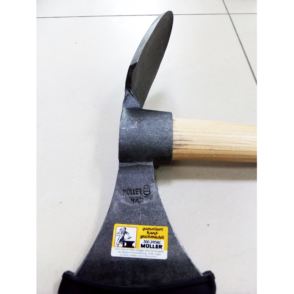 Hand-Forged Planting Tool Muller 2