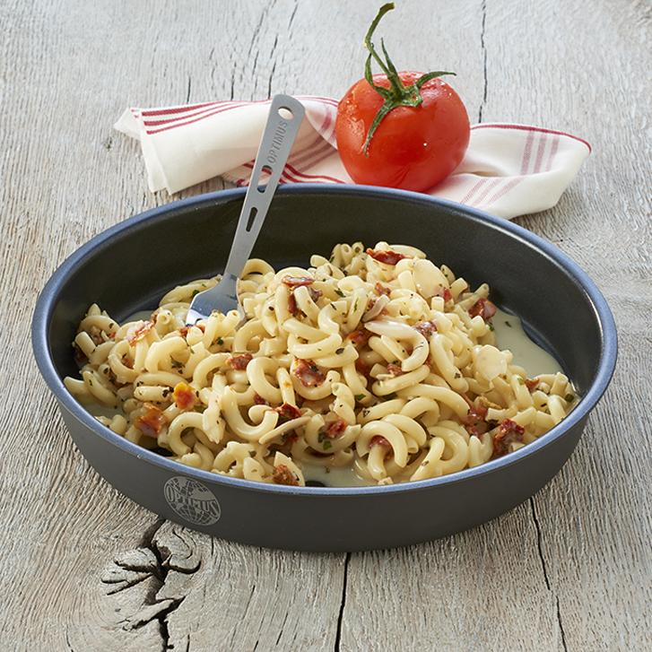 Trek’n Eat Salmon with Pasta-Fish 2