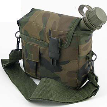 Mil-Tec 2 L Plastic Canteen US Style with Camouflage Cover 1