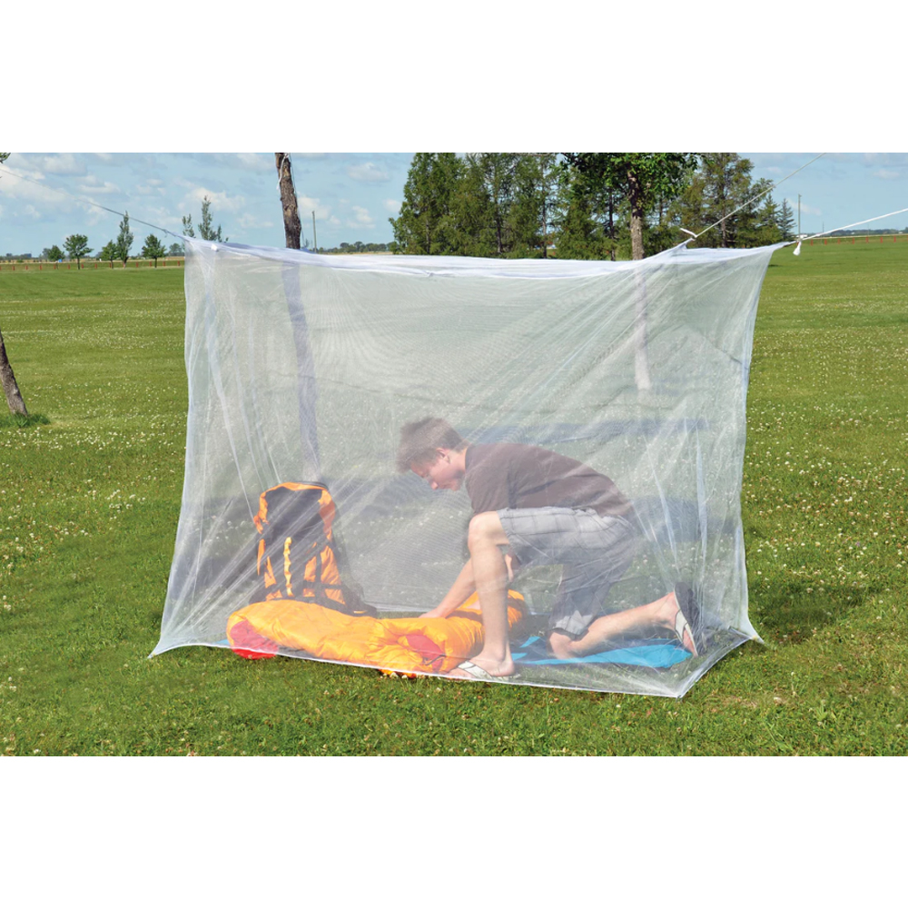 Coghlan Rectangular Mosquito Net 1