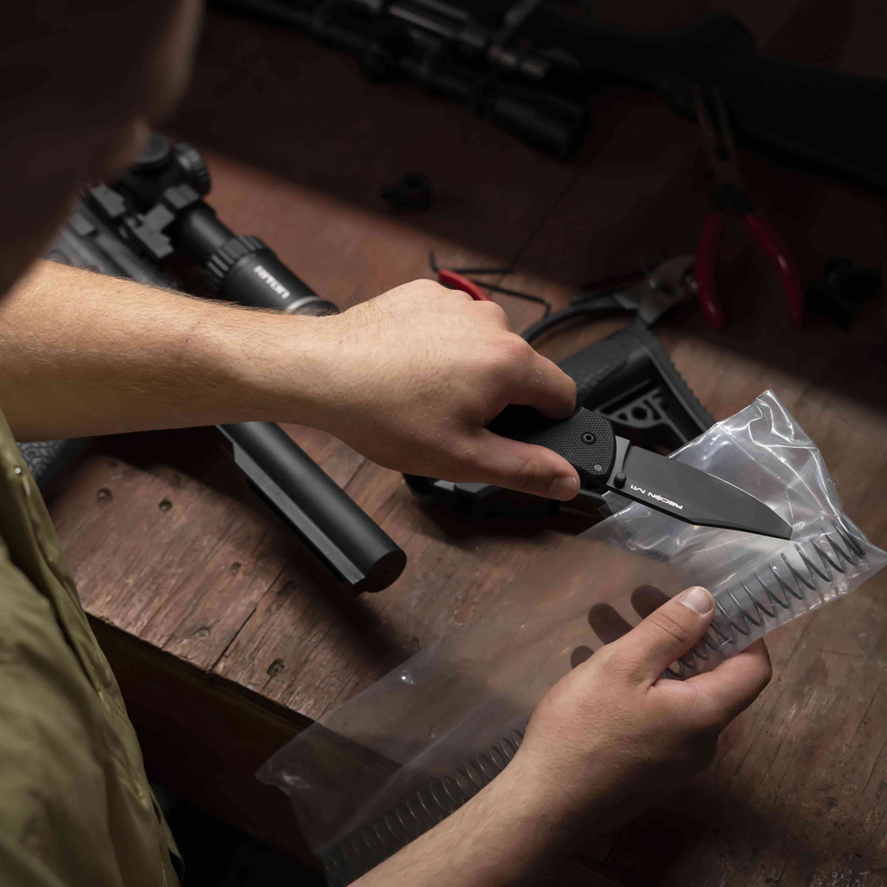 Cold Steel Recon M1 Tri-Ad Lock CPM-MagnaCut Clip Point 27TMC 6