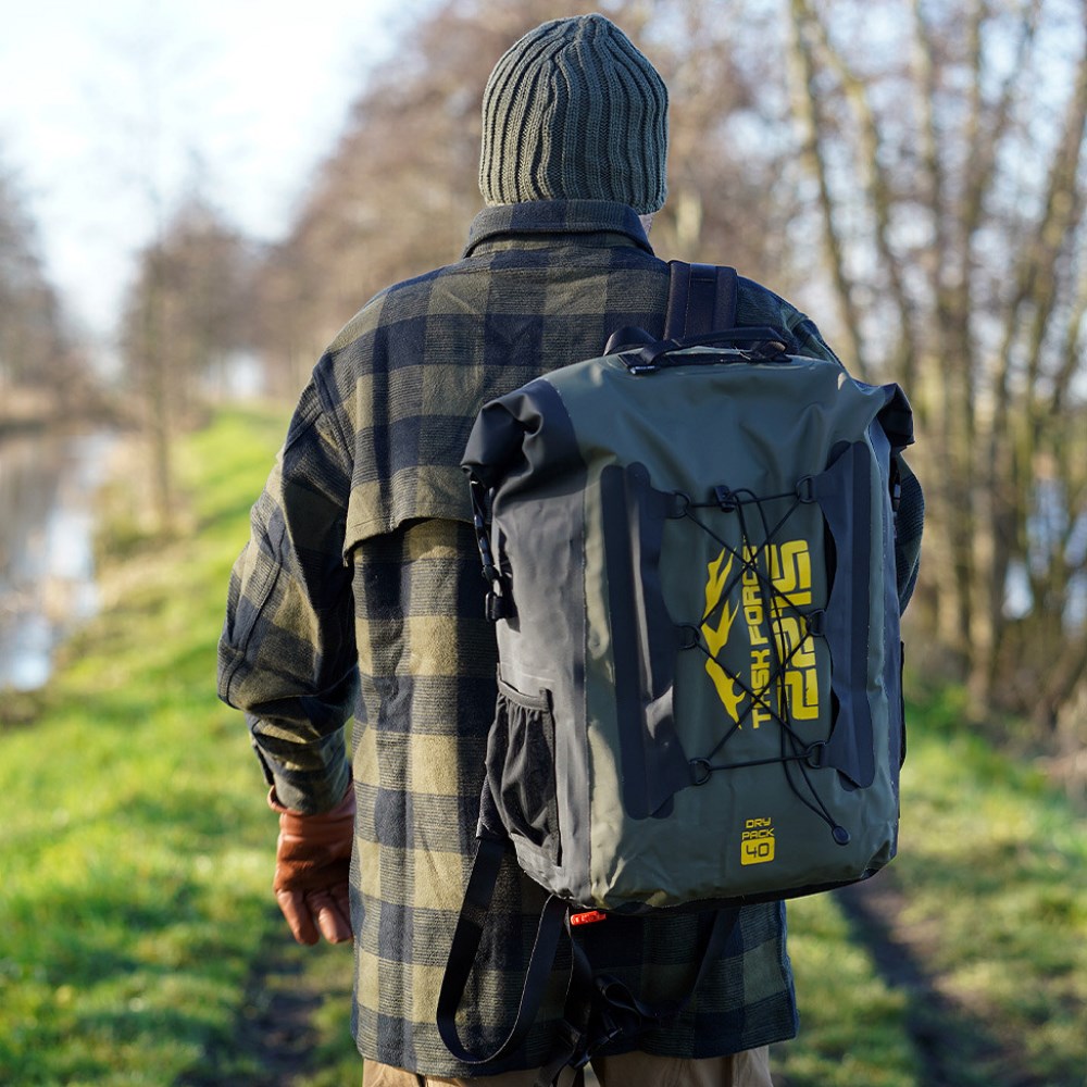 TF-2215 Wolf River 40L Waterproof Duffel Backpack 9