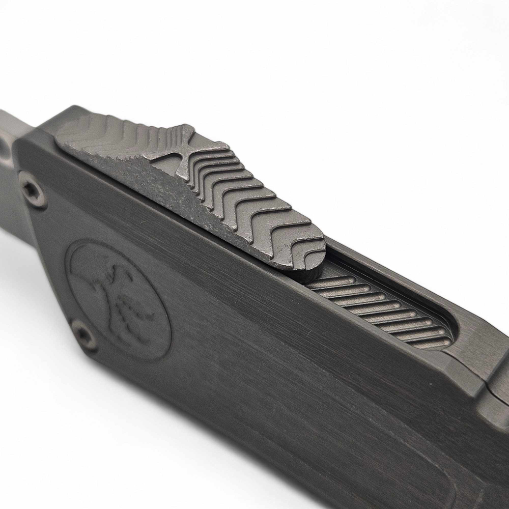 Microtech Combat Troodon Gen III AUTO OTF M390 Apocalyptic Single Edge Natural Clear Aluminum Handles 1143-10APNC 7